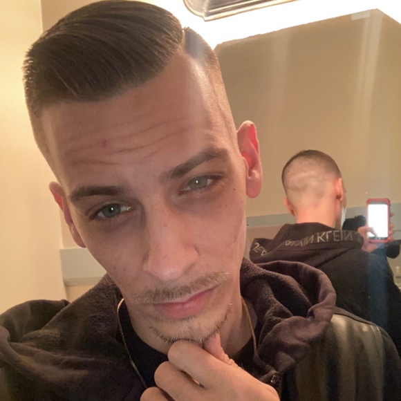 Meet your Posher, Brad - Picture 2 of 2